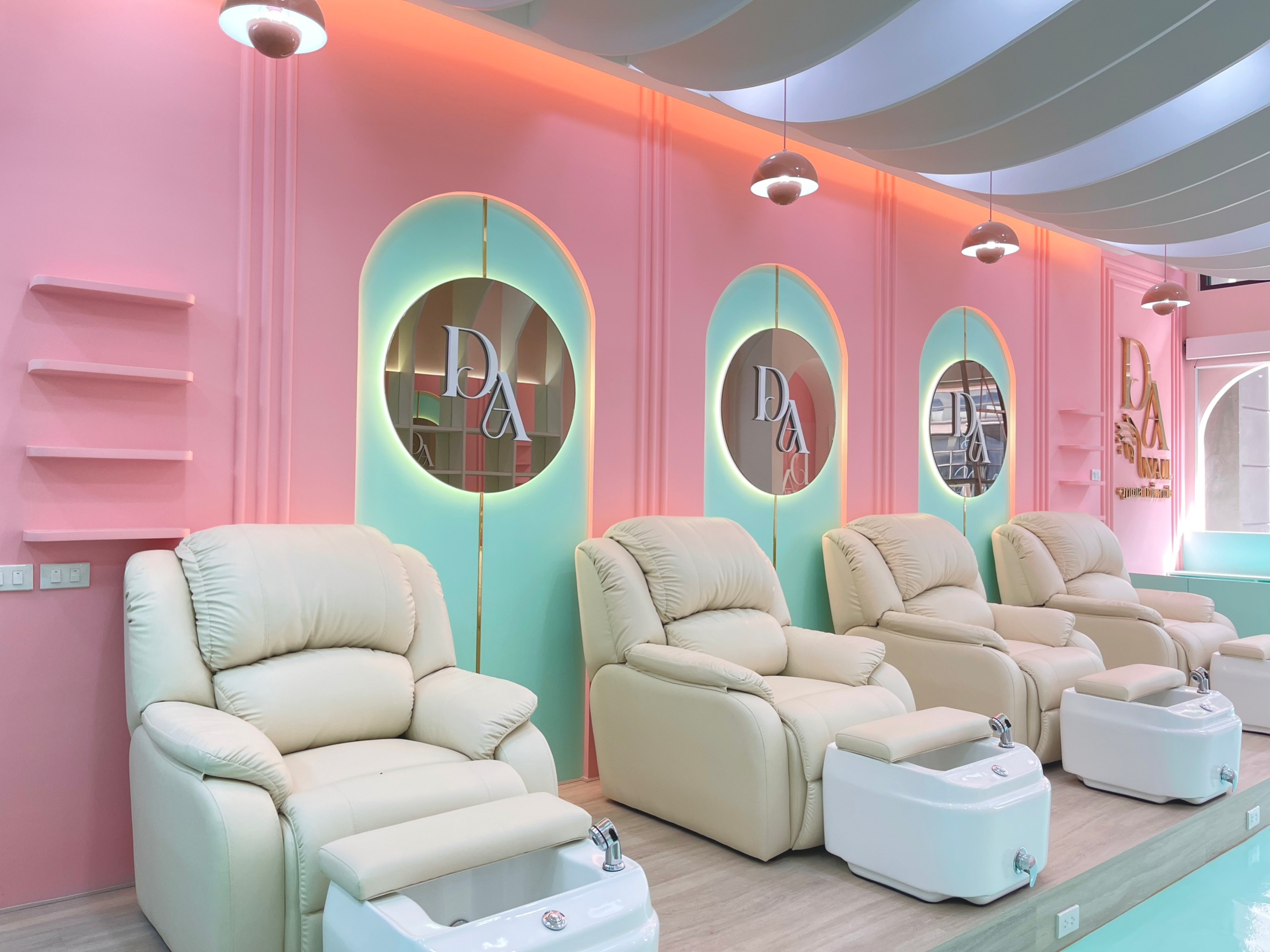 Da Nails and spa02